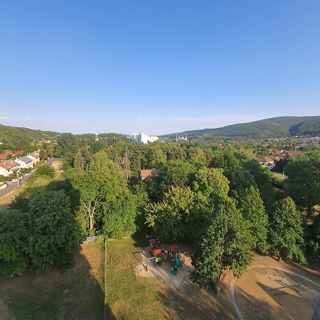 Hegyalja Apartman Miskolc Luaran gambar