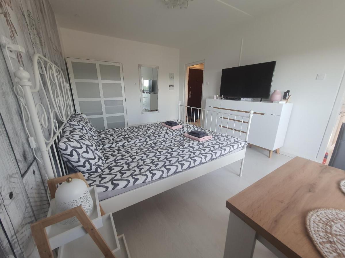 Hegyalja Apartman Miskolc Luaran gambar