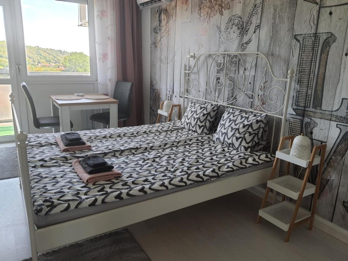 Hegyalja Apartman Miskolc Luaran gambar